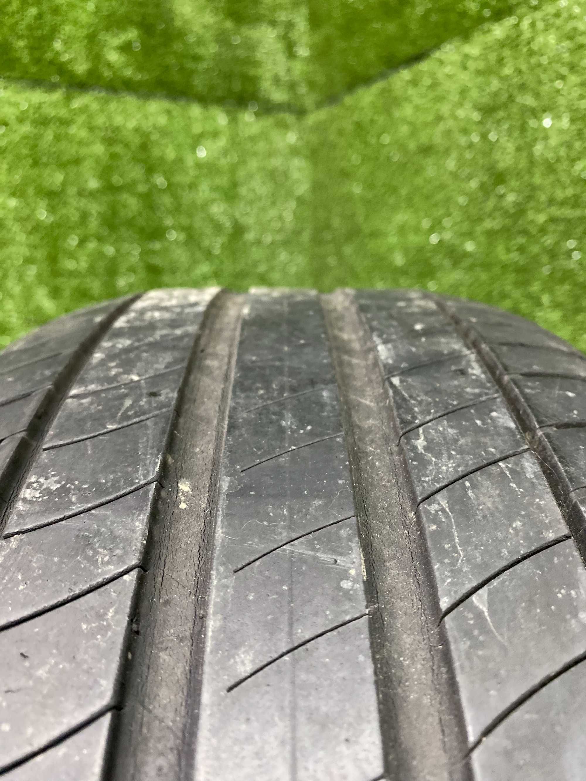 Шини 215/50 R18 Michelin