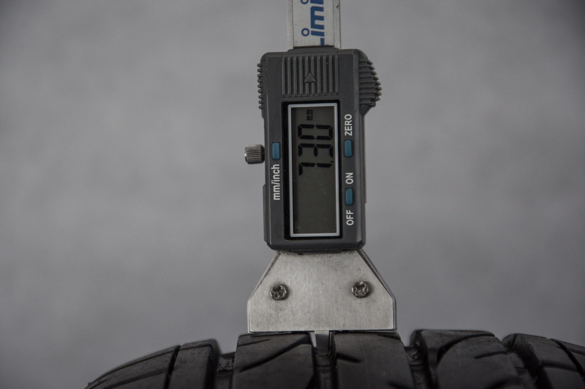 Opony 215/60R17 lato 215/60/17 BRIDGESTONE (osobowe) OU11171