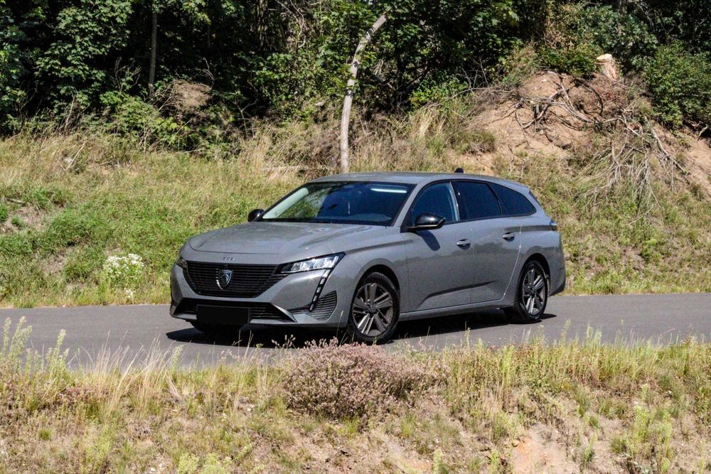 Wypożyczalnia Wynajem Aut Premium Samochodów Bus Osobowych Peugeot 308