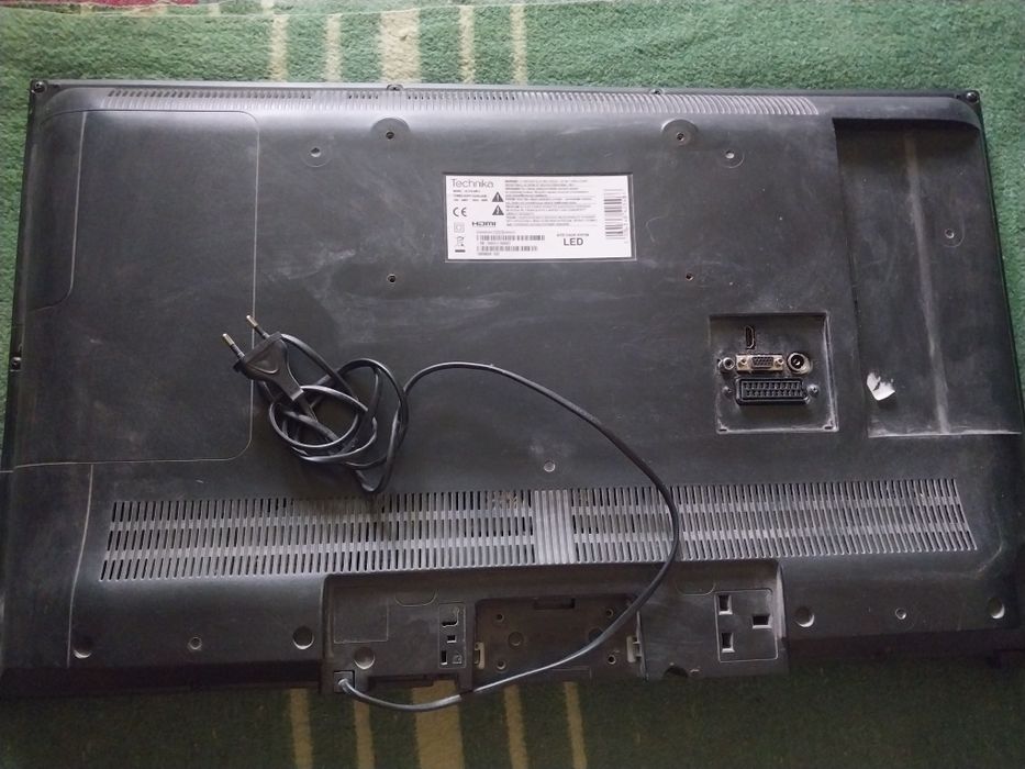 Телевізор на запчасті 32