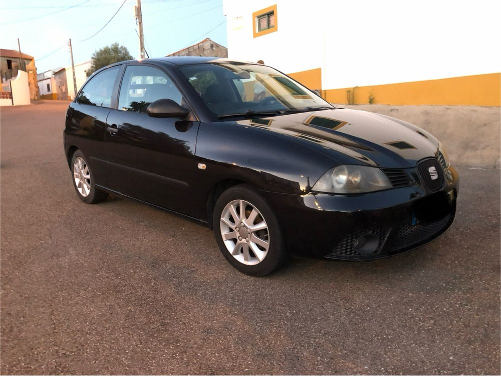 Seat ibiza.