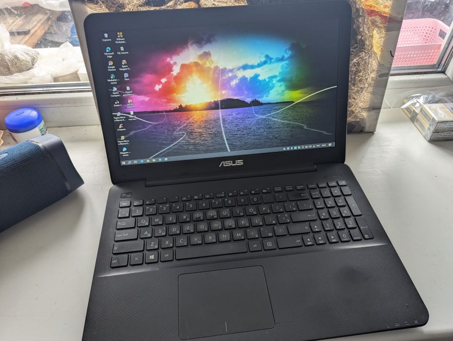 ASUS X554LA i3-4030u 12ram/120ssd