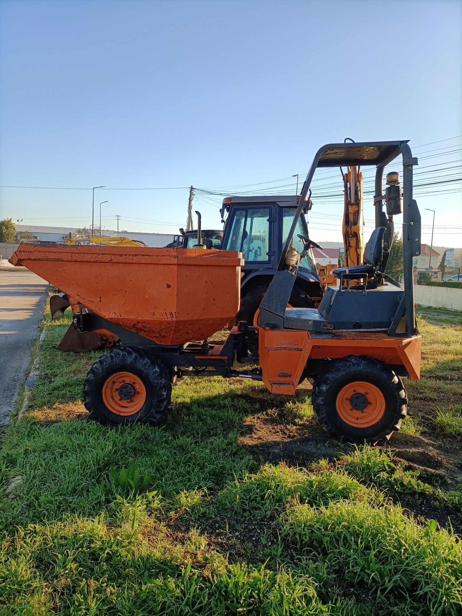 Dumper em ótimas condições