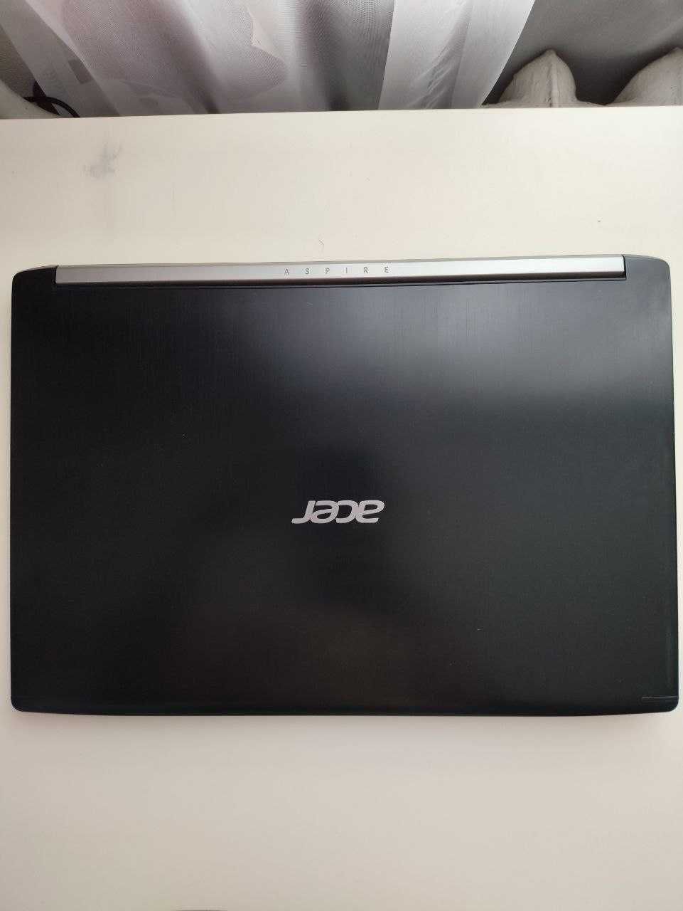 В отличном состоянии Acer Aspire A715-71-76X5