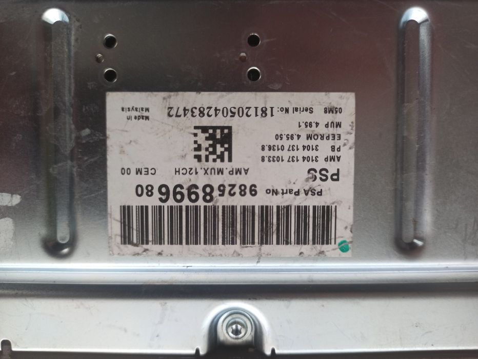 Wzmacniacz dźwięku Peugeot