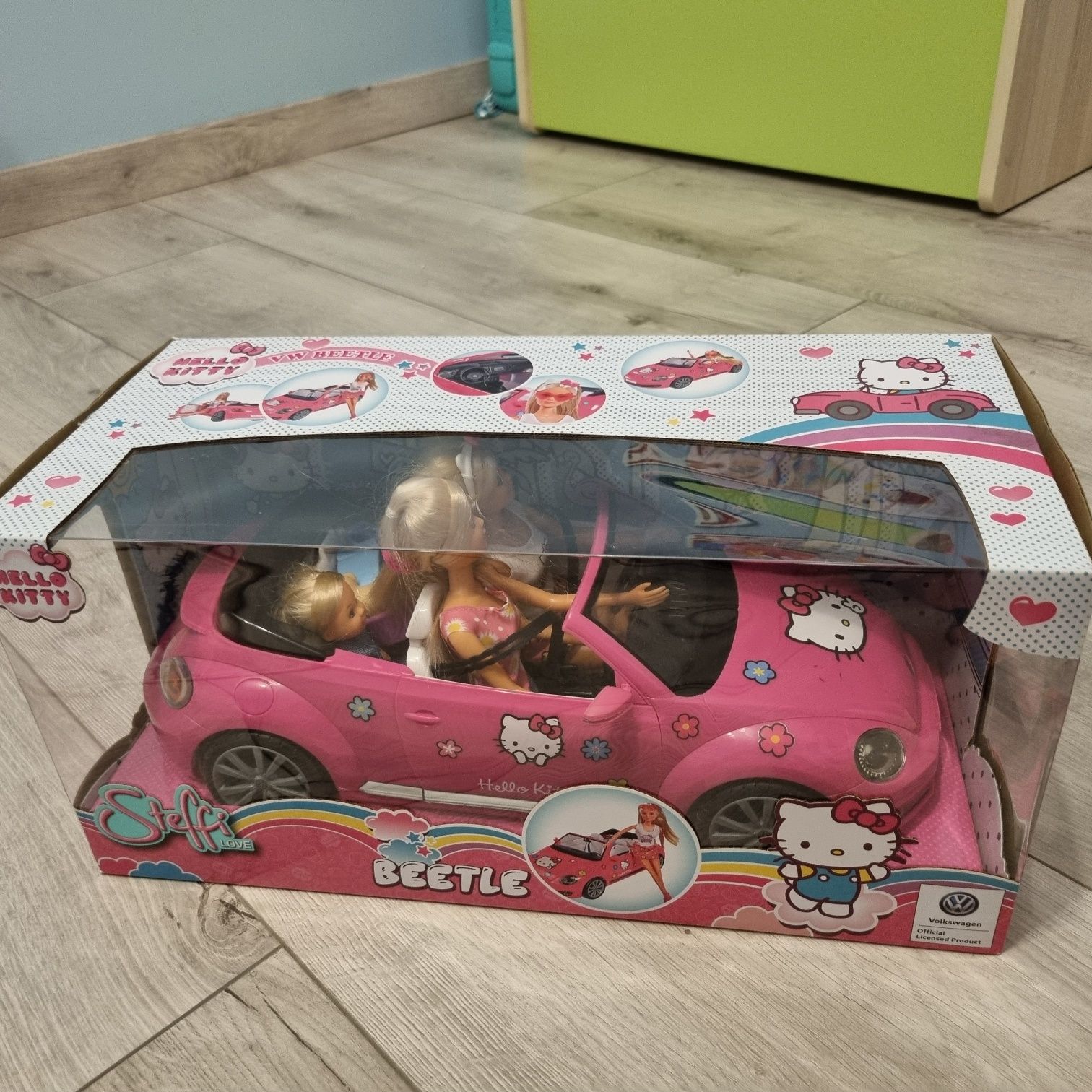 Lalka Steffi w kabriolecie VW Beetle Hello Kitty