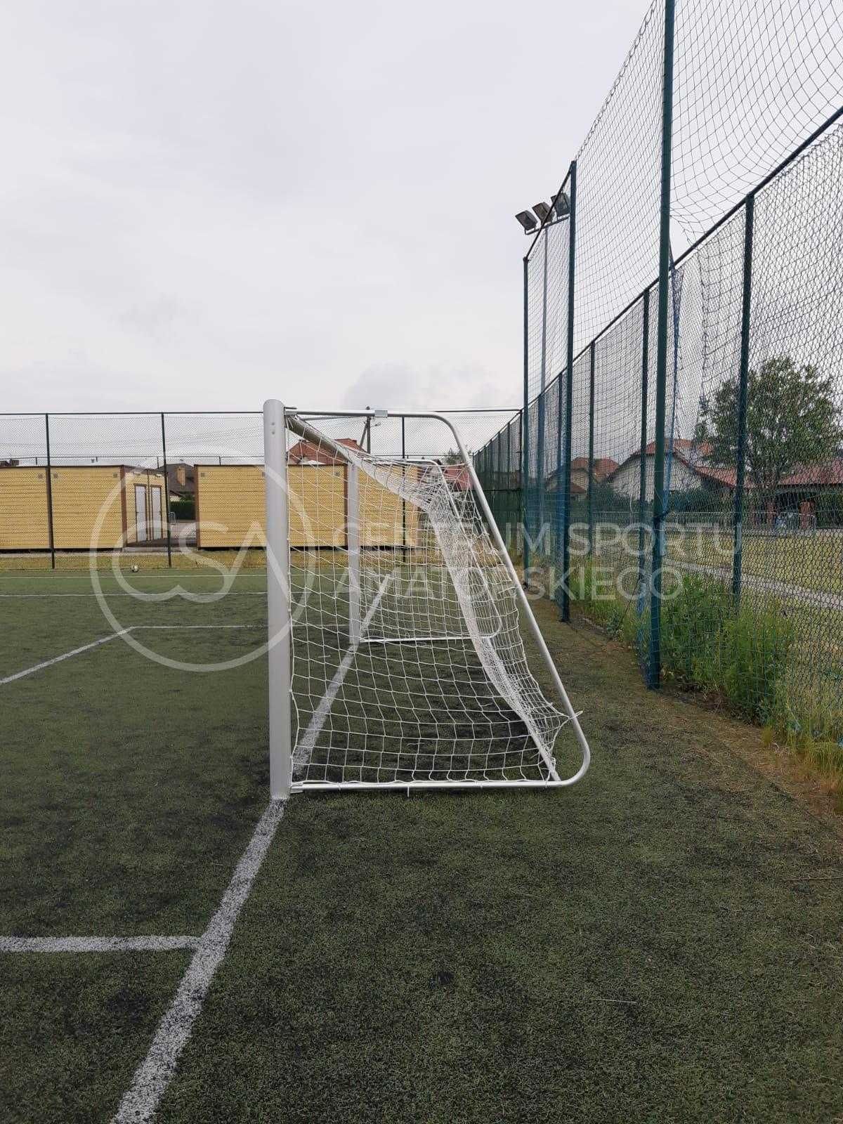 Bramka do piłki nożnej aluminiowa 5X2 TULEJOWANA/DO ZABETONOWANIA TYP1