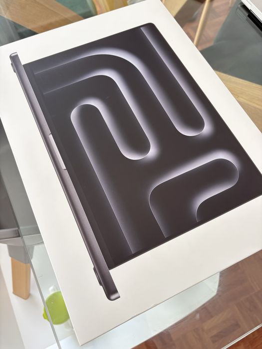 Macbook pro M4 16” 48gb ram disco 512 ssd