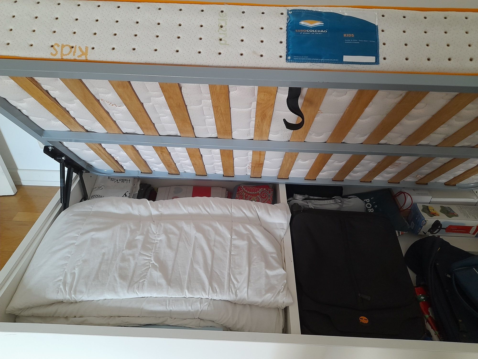 Cama Solteiro + Colchão Ortopédico