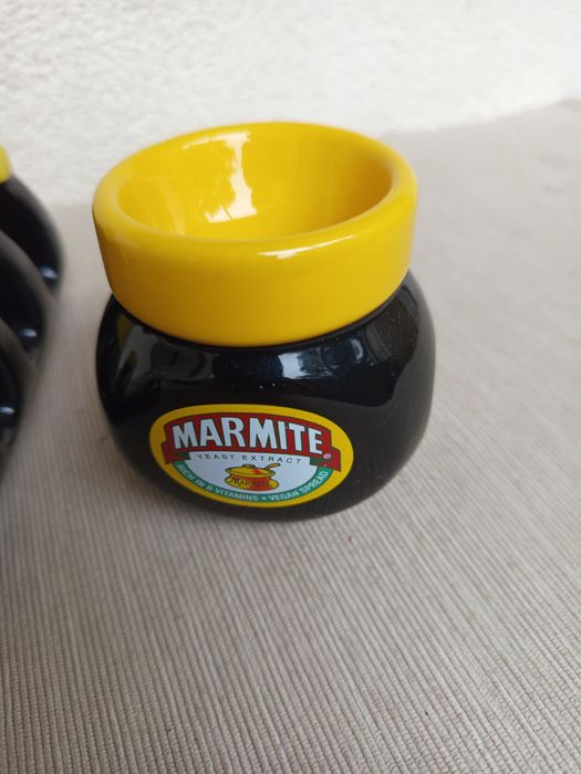 Nowy komplet sniadaniowy tosty i pojemnik na drzem MARMITE  wyjątkowy