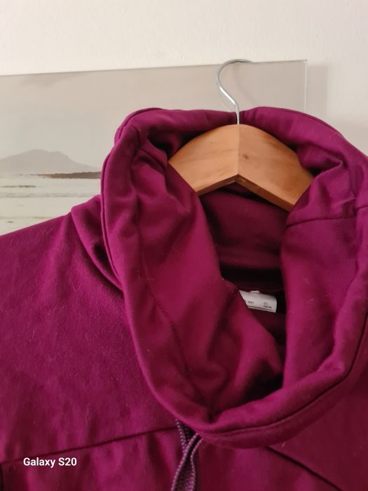 Blusa meia estação para prática de desportos