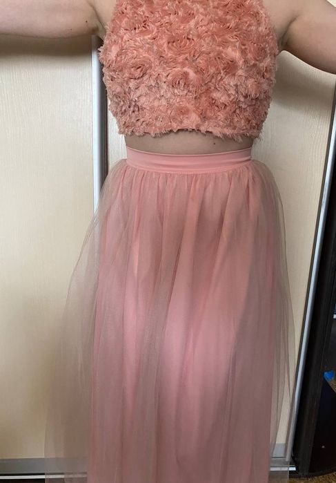 Продам розовое платье