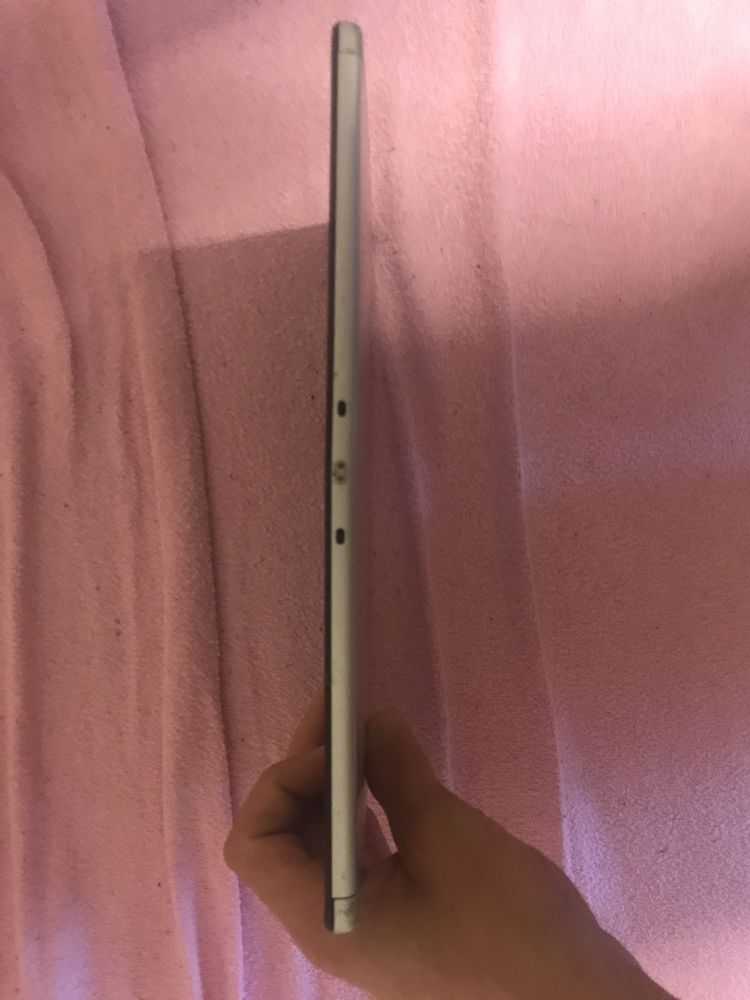 Lenovo m10 uszkodzony
