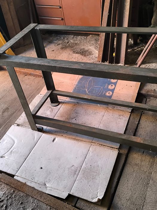 Каркас металлического стола