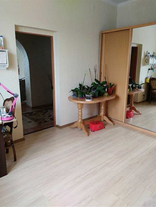 Продам современный капитальный дом в Фонтанке 1.