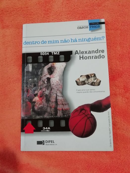 Livros diversos em bom muito estado