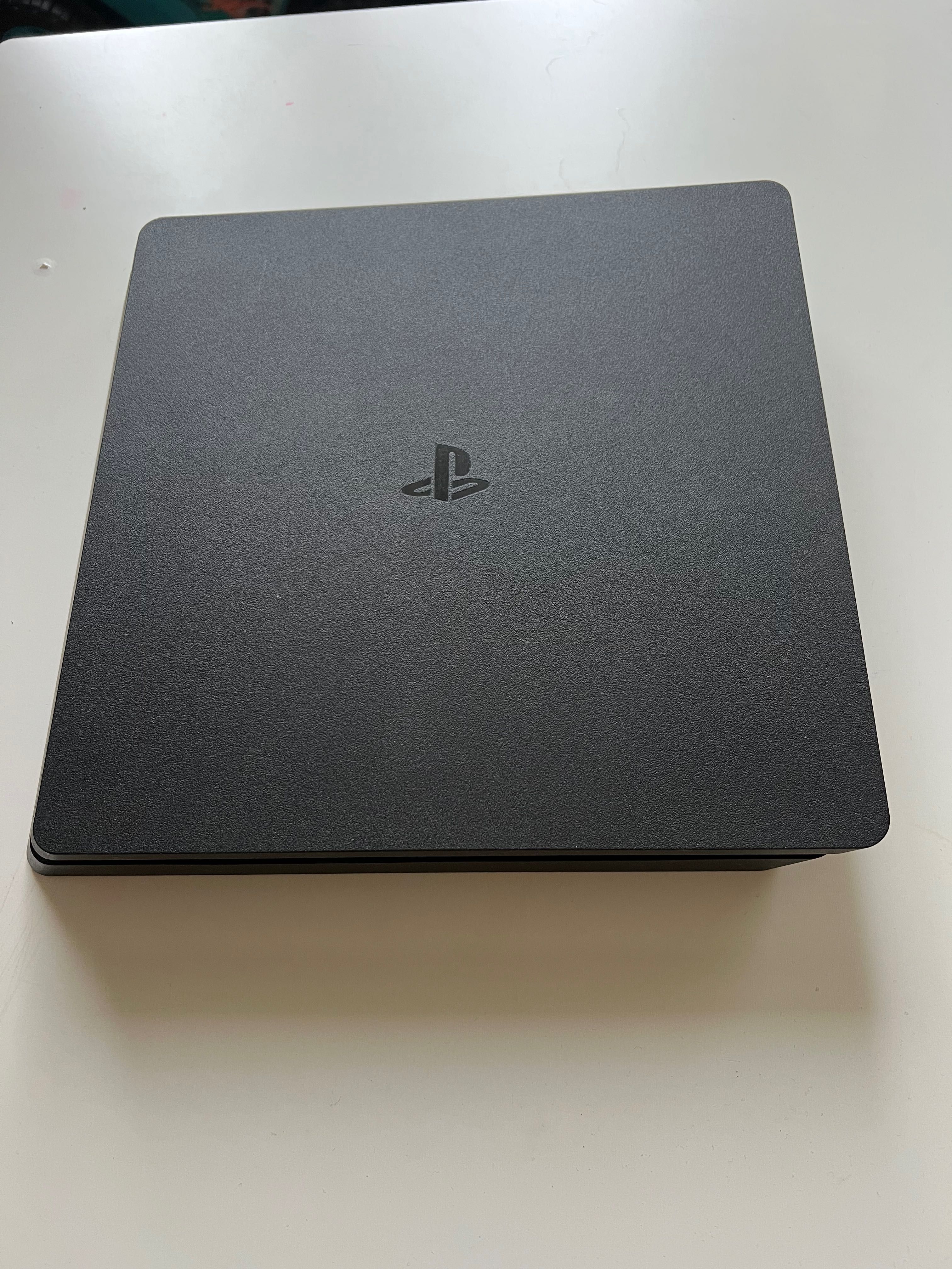 Sony Play Station 4 Slim