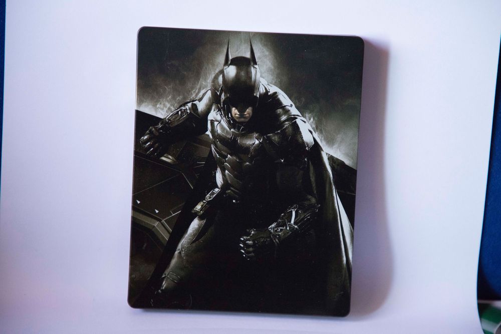 Batman Arkham Knight Limited Edition PS4 semi-novo + DLC's