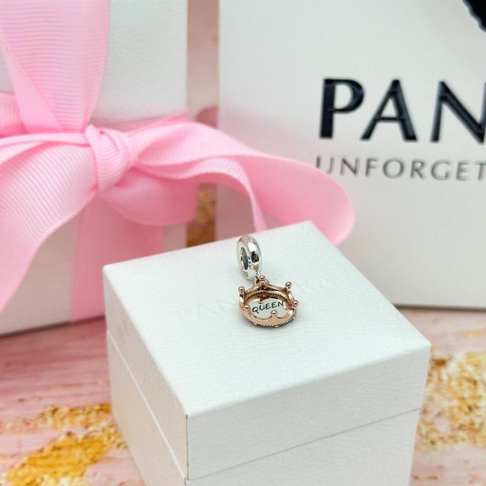 Срібна намистина шарм "Королева" Pandora (Пандора) 788255