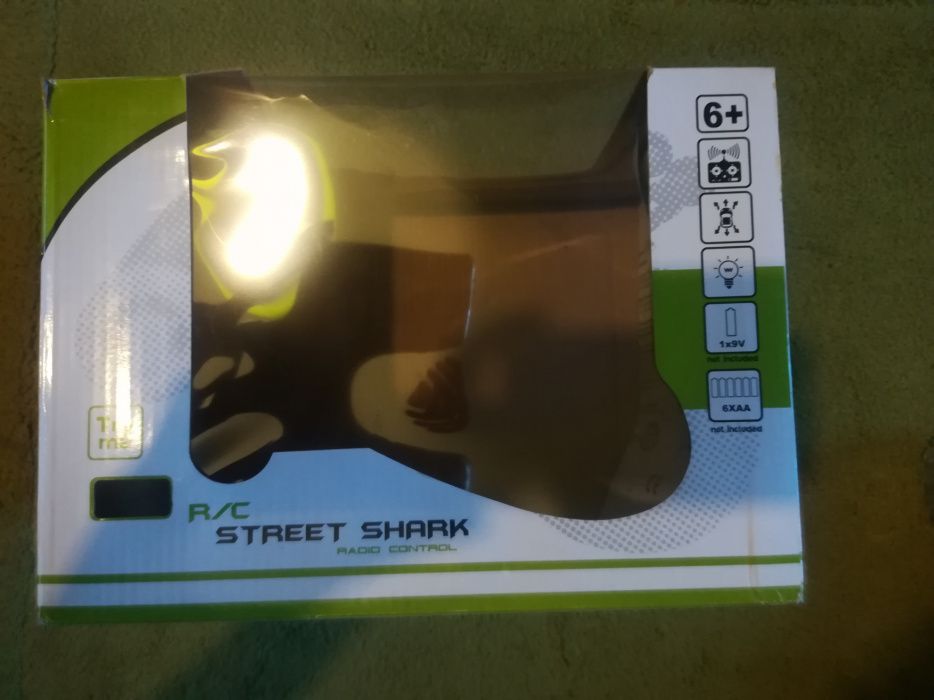 Carro comandado Street Shark RC