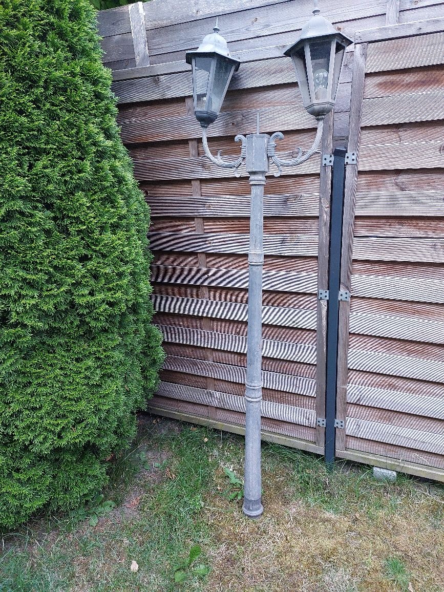 Lampa ogrodowa, do renowacji.
