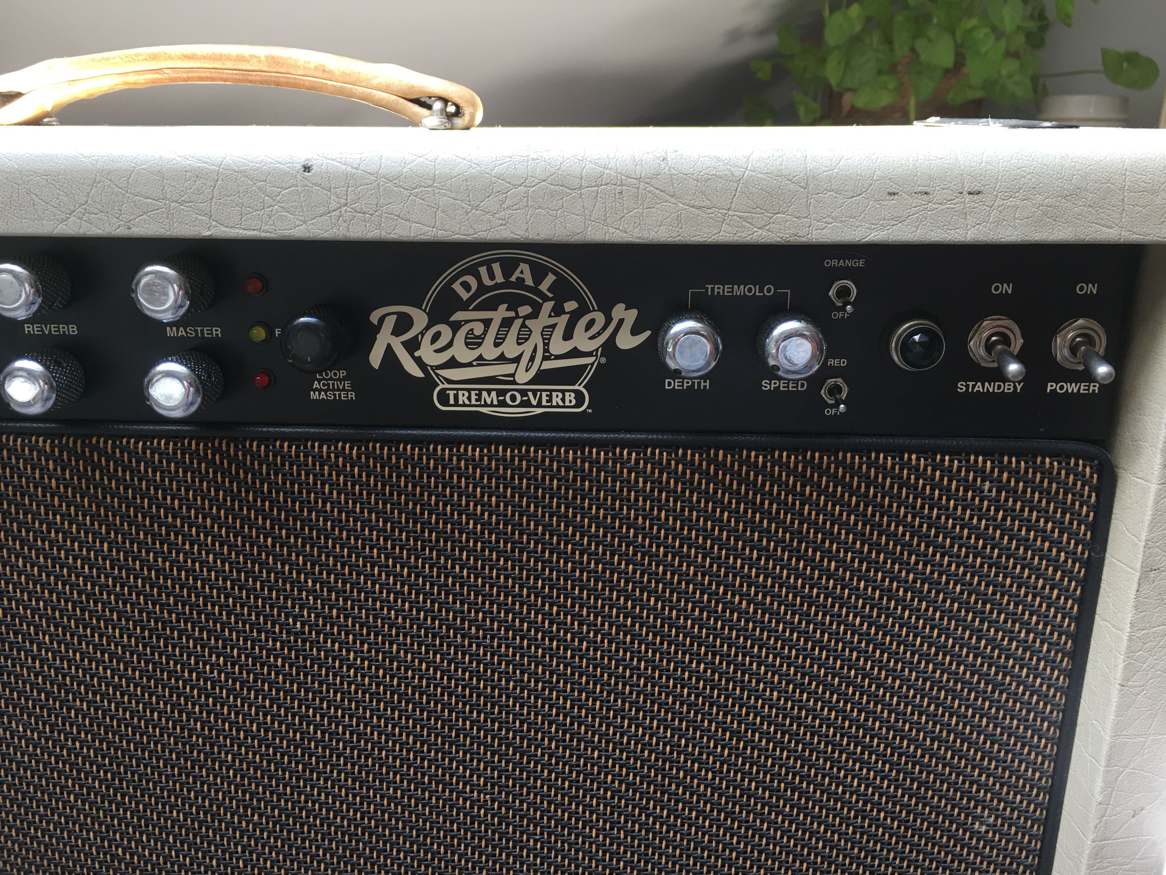 Mesa boogie Dual Rectifier TremoVerb 2x12 combo - biały kruk