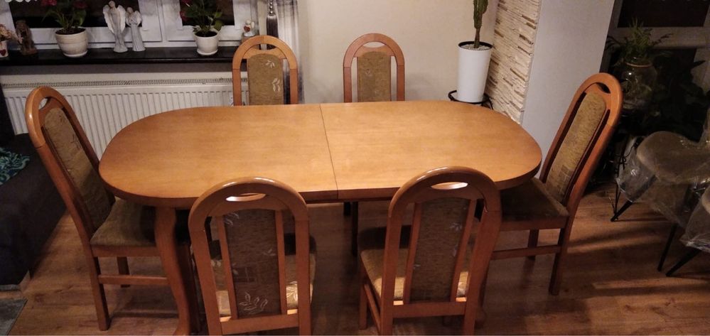 Stół z 6 krzesłami salon jadalnia