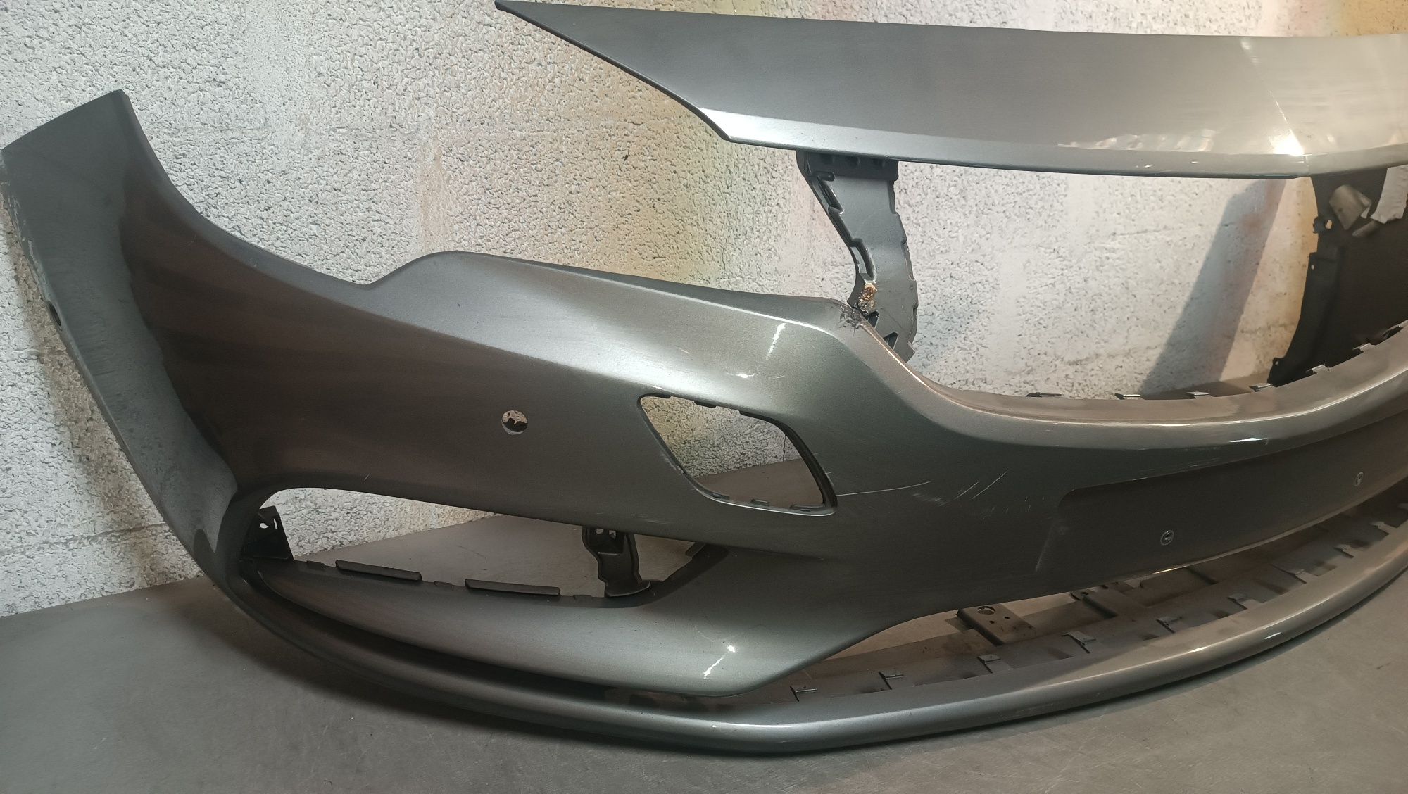 Vendo parachoque de frente Opel Astra K ano 2015/19