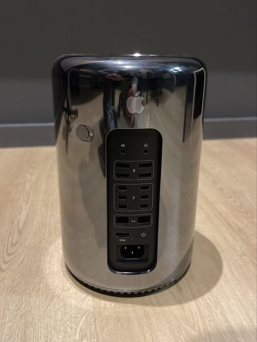 Apple Mac Pro 2016