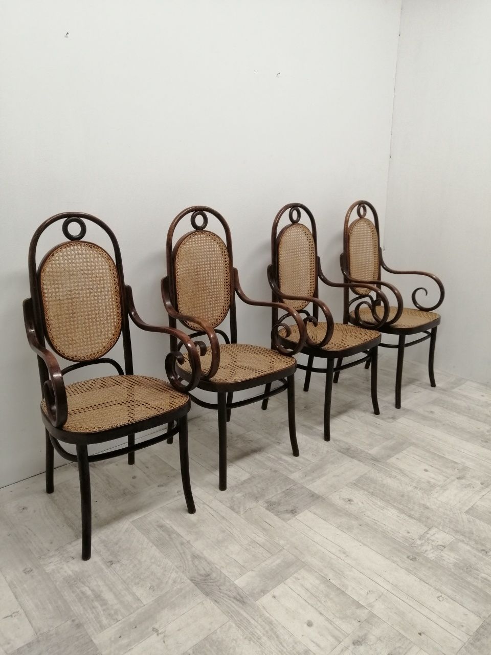 krzesła model Thonet buk gięty wyplatane rattan