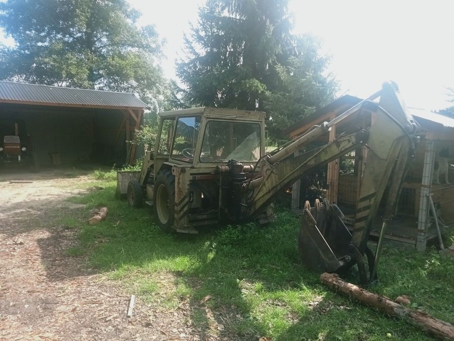 Ostrówek kł 162 koparko ładowarka