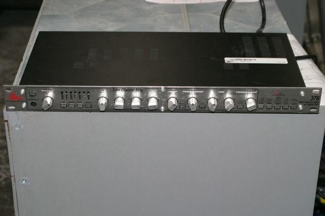 Предусилитель DBX, 386, Presonus Eureka, TL Audio, Motu 8Pre