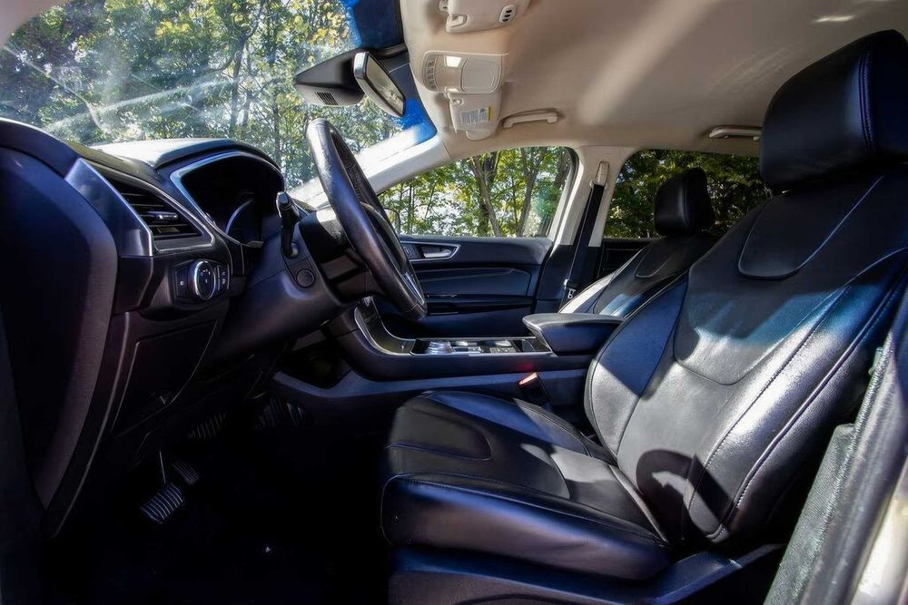 Ford Edge Titanium      2020