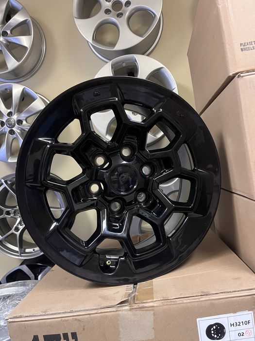 Jantes 17” 6x139.7 Novas compativeis Toyota Hilux