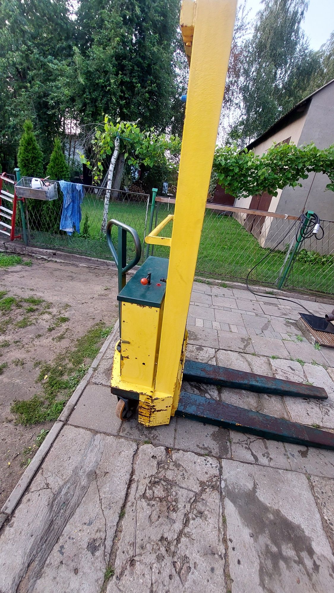 Sztaplarka wózek paleciak 12V