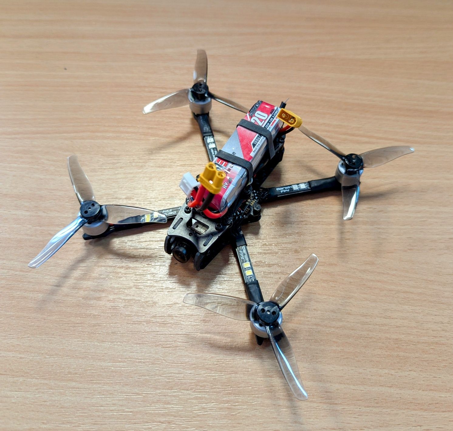 DarwinFPV FoldApe4 3S 4" 15A 1504 3800KV - ELRS 2.4G Analog with GPS
