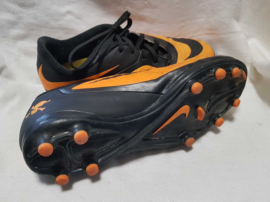 Buty piłkarskie korki lanki Nike hypervenom rozm.37,5