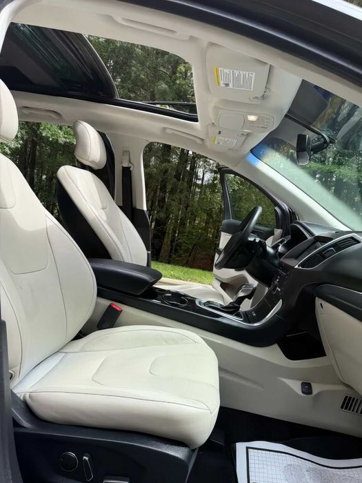 Ford Edge      2016