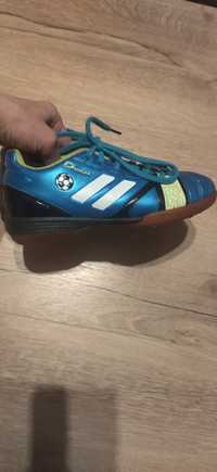 Сороканіжки, взуття для футболу