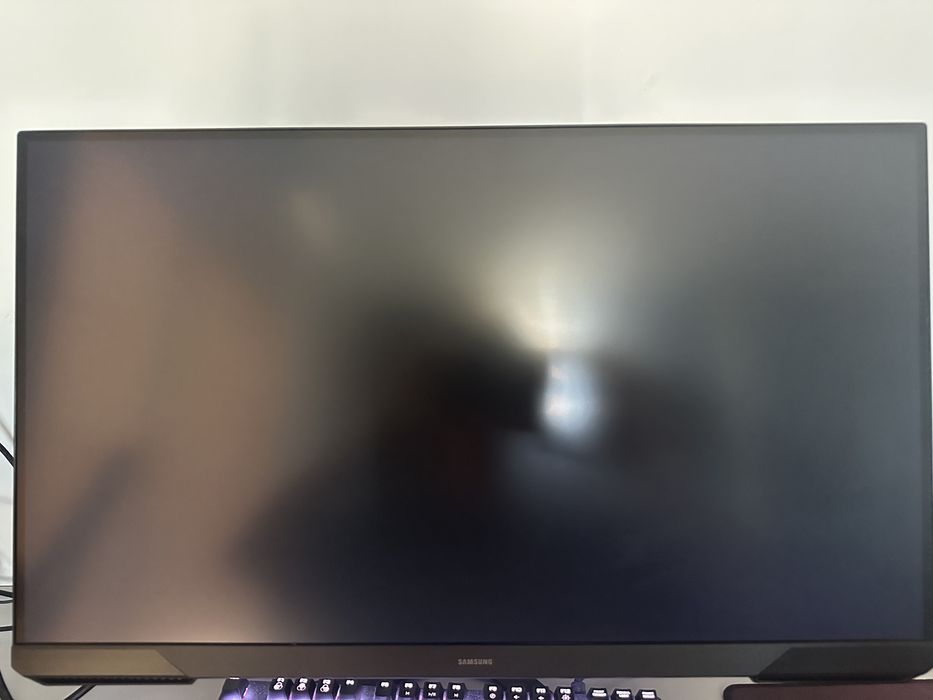 Samsung odyssey G3 Full Hd 27 дюймів 180Hhz