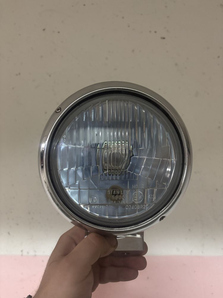 Lampa przednia VN800