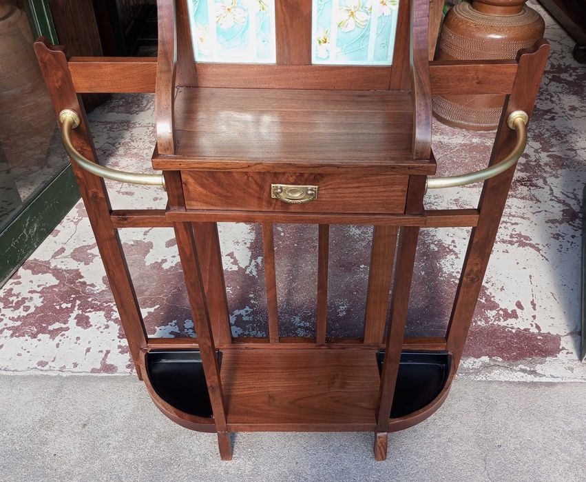 Antigo bengaleiro Arte Nova