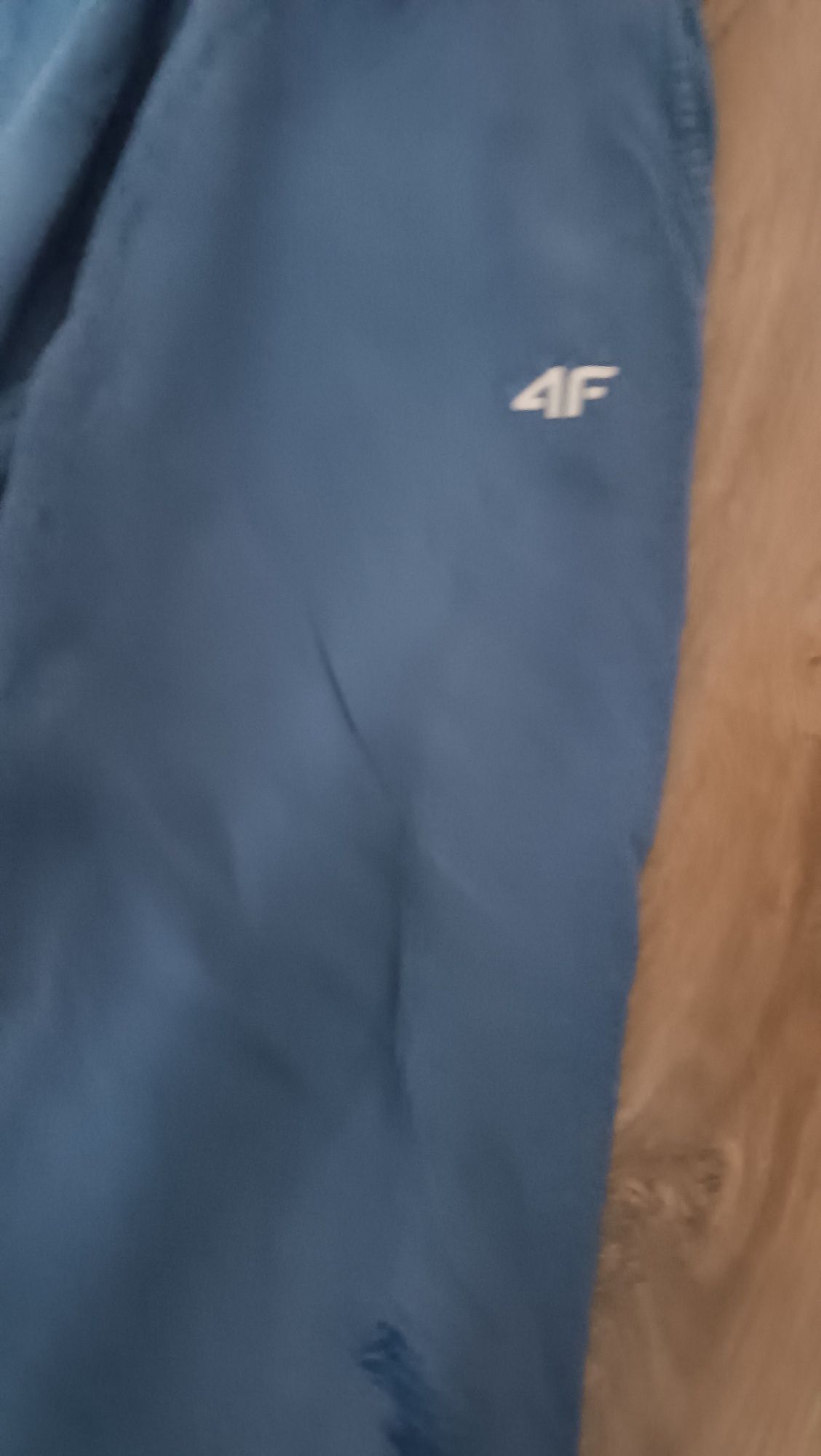 Spodnie dresowe 4f 152