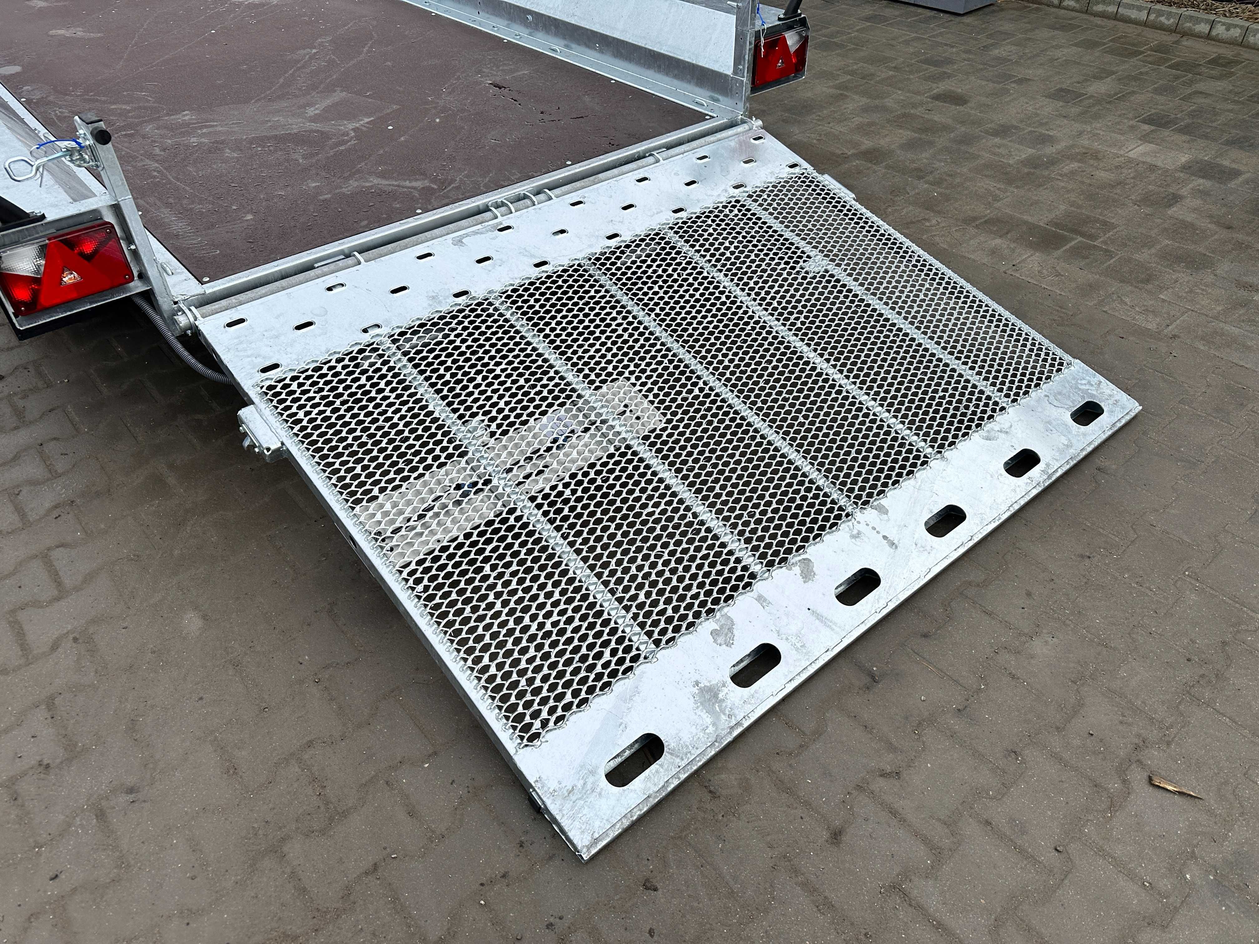 Temared BUILDER 3 4018/3 S 3,5T - do przewozu maszyn, koparki - MODELE