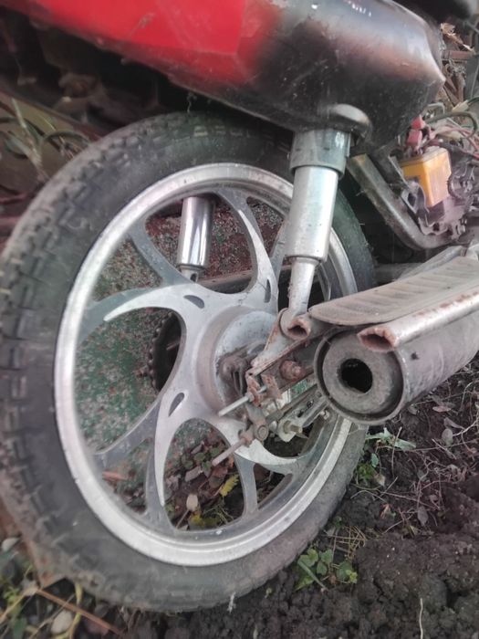 Продаю запчасти вайпер актив 110 125  колеса є