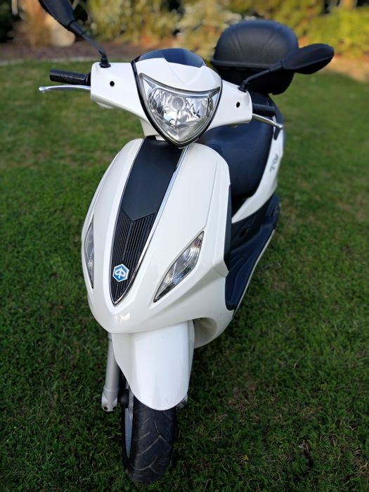 Piaggio Fly 125 ie. Vmax. 115 km/h