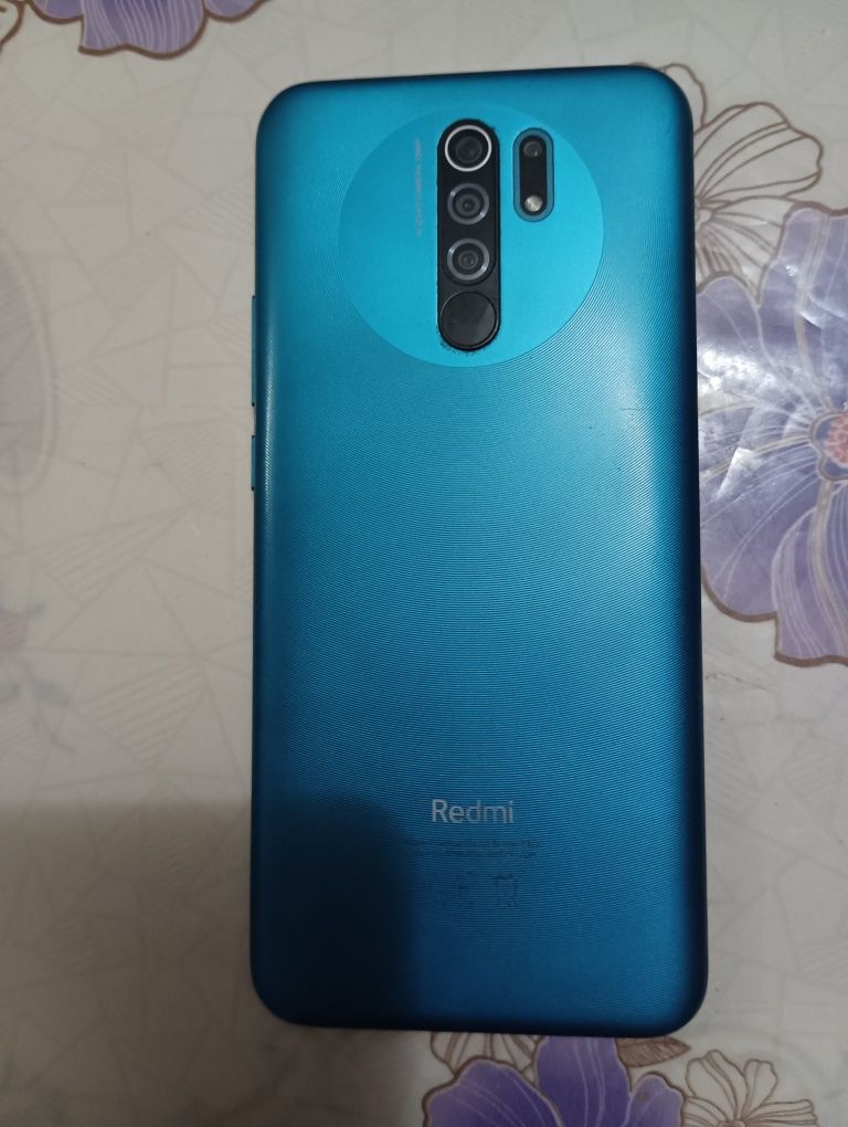 Redmi 9 в хорошому стані. 2500гр. Торг.