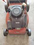 Maquina de cortar relva