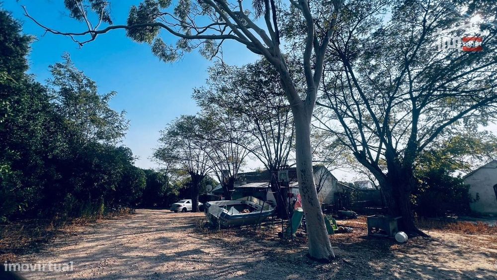 Terreno de 11,5 Hectares em Alcochete com 2 Moradias, Anexos || Vis...