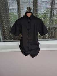 Черная рубашка с коротким рукавом для мальчика/чёрная тенниска